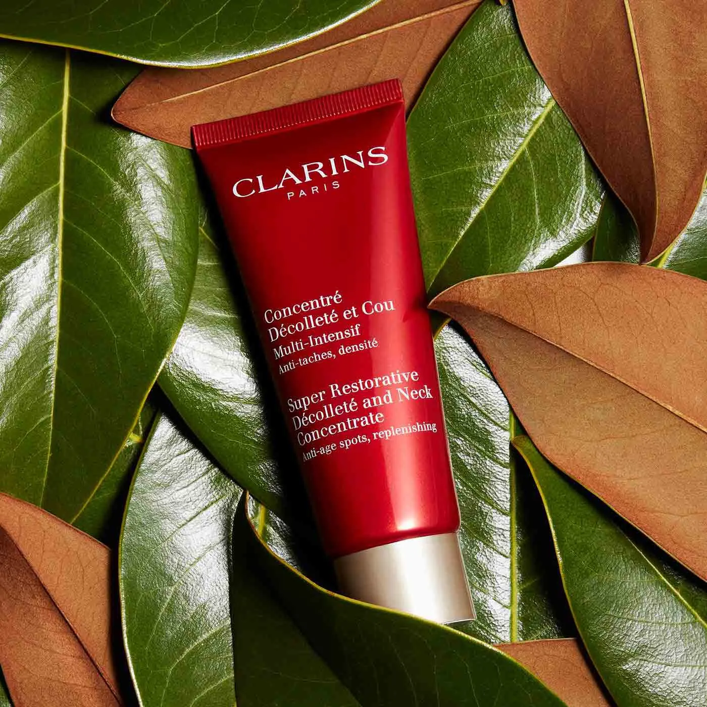 Clarins Super Restorative Décolleté and Neck Concentrate