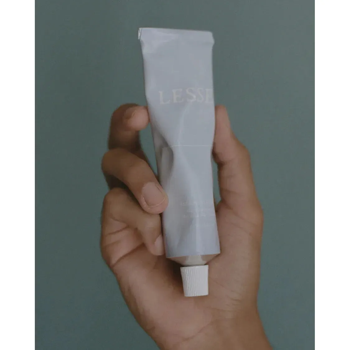 LESSE Refining Cleanser